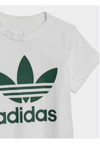 Adidas - adidas Komplet t-shirt i szorty sportowe Trefoil Shorts Tee Set IB8643 Zielony Regular Fit. Kolor: zielony. Materiał: bawełna