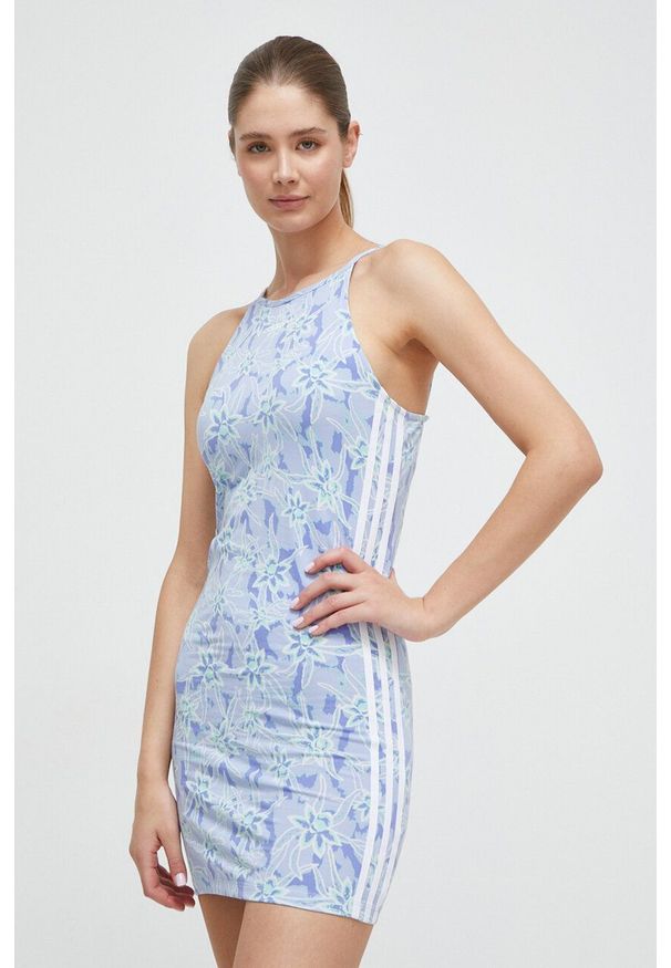 adidas Originals sukienka kolor niebieski mini dopasowana. Kolor: niebieski. Materiał: dzianina. Długość rękawa: na ramiączkach. Typ sukienki: dopasowane. Styl: klasyczny. Długość: mini