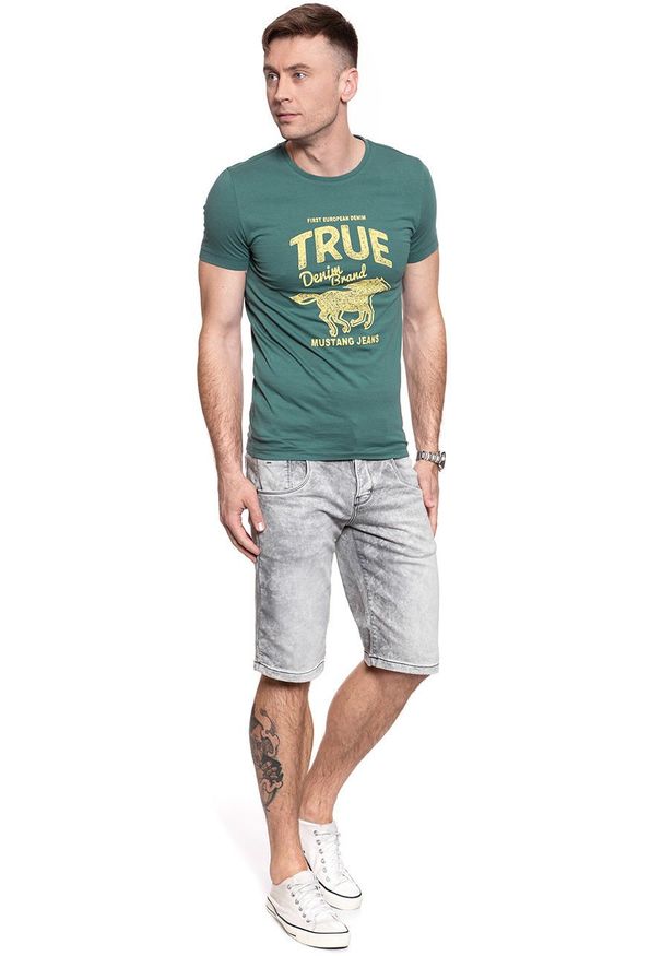 Mustang - MUSTANG T SHIRT Aaron C Print 1009506 6430. Wzór: nadruk