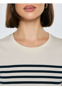 Big-Star - Koszulka damska w paski granatowo-beżowa Norisa 403. Okazja: na co dzień. Kolor: niebieski. Materiał: dzianina, jeans, materiał. Wzór: paski. Styl: casual #8