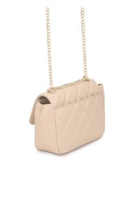Kazar - Pikowana beżowa torebka damska z przekręcanym zapięciem. Kolor: beżowy. Wzór: aplikacja. Materiał: pikowane. Styl: klasyczny. Rodzaj torebki: na ramię #4