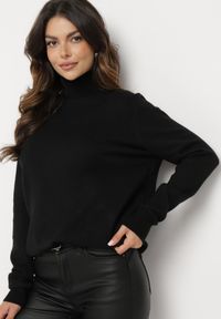 Born2be - Czarny Klasyczny Golf z Wiskozą i Bawełną Lerella. Okazja: do pracy, na co dzień. Typ kołnierza: golf. Kolekcja: plus size. Kolor: czarny. Materiał: wiskoza, bawełna. Styl: klasyczny #3