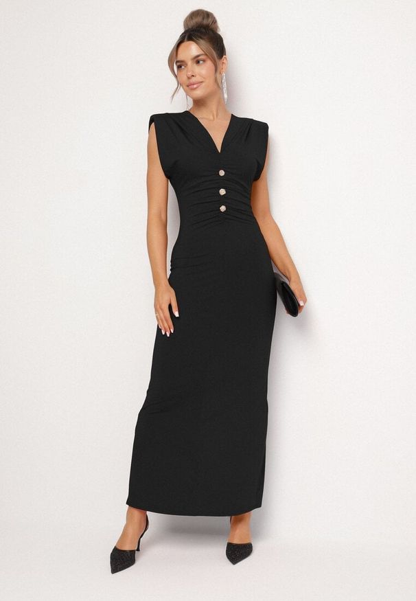 Born2be - Czarna Koktajlowa Sukienka z Wiskozą Usztywnioną Linią Ramion i Guzikami Ridilia. Okazja: na randkę, na imprezę. Kolor: czarny. Materiał: wiskoza. Wzór: aplikacja. Styl: wizytowy