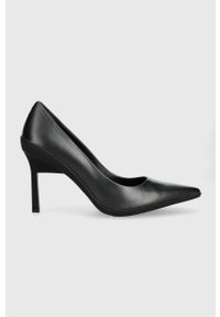 Calvin Klein szpilki skórzane WRAP STIL CLASSIC PUMP 90-PEARL kolor czarny HW0HW01734. Kolor: czarny. Materiał: skóra. Obcas: na szpilce. Wysokość obcasa: średni #1