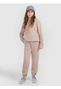 4f - 4F Spodnie dresowe joggery dziewczęce - beżowe 134 (8-9 lat). Okazja: na spacer, na co dzień, na uczelnię. Kolor: beżowy. Materiał: dresówka. Sezon: lato. Styl: casual #1