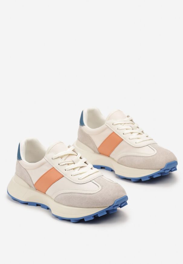 Renee - Pomarańczowe Sneakersy ze Skóry Naturalnej Ozdobione Wstawkami z Ekozamszu Xanthipe. Okazja: do pracy. Kolor: beżowy. Materiał: skóra. Wzór: aplikacja