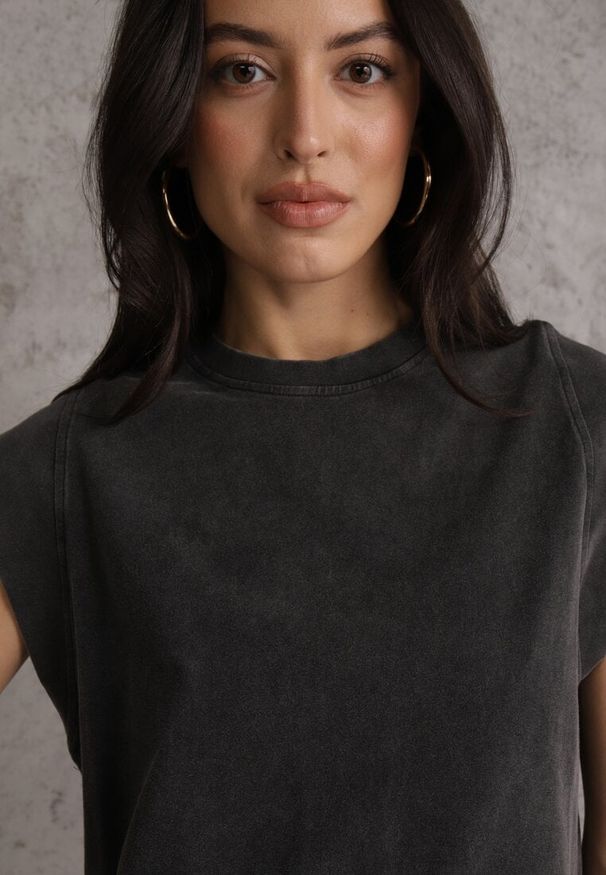 Renee - Czarny Top z Bawełny w Stylu Grunge z Szeroką Linią Ramion Tezorea. Kolor: czarny. Materiał: bawełna