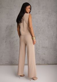 Renee - Jasnobrązowy Komplet z Wiskozą Szerokie Spodnie i Kamizelka z Aplikacjami 3D Hirimi. Kolor: brązowy. Materiał: wiskoza. Wzór: aplikacja #5