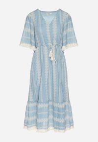 Born2be - Jasnoniebieska Bawełniana Sukienka Boho o Rozkloszowanym Kroju z Wiązaniem i Haftem Korithira. Okazja: na spacer, na co dzień. Typ kołnierza: dekolt w serek. Kolor: niebieski. Materiał: bawełna. Wzór: haft. Sezon: lato. Typ sukienki: rozkloszowane. Styl: boho #7