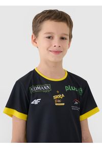 4f - 4F Koszulka meczowa replika wyjazdowa z sezonu 2024/25 dziecięca 4F x PGE GiEK Skra Bełchatów - multikolor 134/140 (8-10 lat). Kolor: wielokolorowy. Materiał: dzianina, włókno, materiał, syntetyk. Wzór: gładki, ze splotem. Sezon: lato. Styl: klasyczny, sportowy