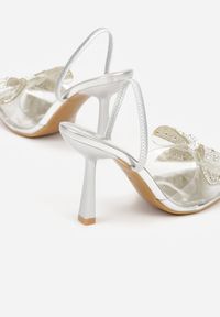 Renee - Srebrne Transparentne Sandały na Klepsydrowej Szpilce z Kokardą i Cyrkoniami Feralia. Okazja: na imprezę. Kolor: srebrny. Materiał: jeans. Sezon: wiosna. Styl: elegancki #5