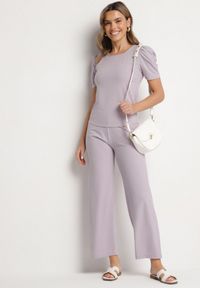 Born2be - Jasnofioletowe Prążkowane Spodnie Szerokie z Gumką w Pasie Drasia. Kolor: fioletowy. Materiał: prążkowany #2