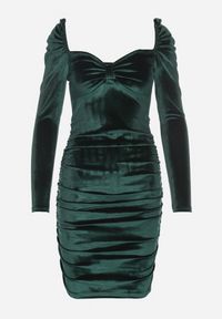 Born2be - Zielona Dopasowana Welurowa Sukienka Ozdobiona Marszczeniem Sopaliae. Kolor: zielony. Materiał: welur. Długość rękawa: długi rękaw. Wzór: aplikacja. Styl: klasyczny #1