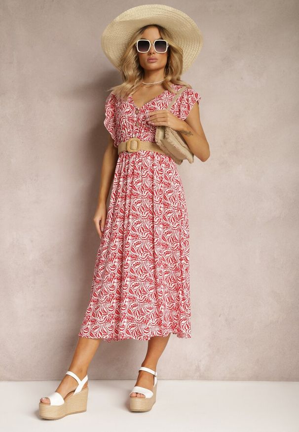 Renee - Czerwona Bawełniana Sukienka na Lato z Elastyczną Gumką w Pasie i Falbankami Przy Ramionach Jovenia. Typ kołnierza: kołnierz z falbankami. Kolor: czerwony. Materiał: bawełna. Sezon: lato