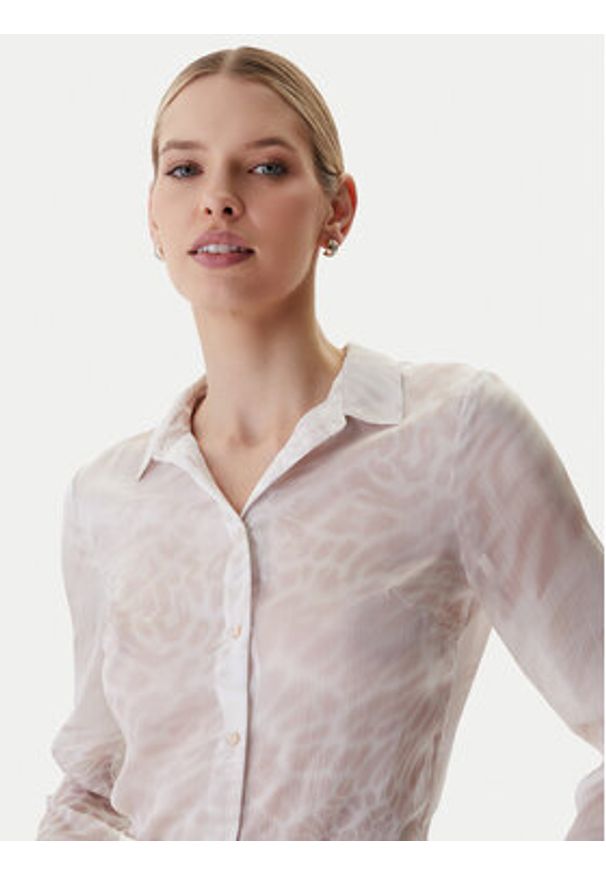 Guess Koszula W6RH73 WDW82 Beżowy Regular Fit. Kolor: beżowy. Materiał: syntetyk