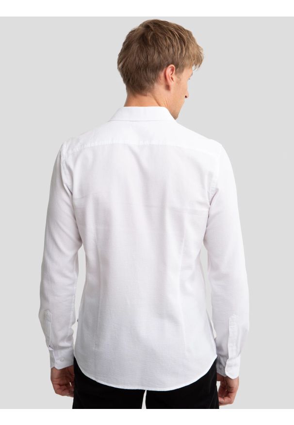 Big-Star - Koszula męska bawełniana biała Menes 101. Okazja: na co dzień. Kolor: biały. Materiał: bawełna. Styl: klasyczny, casual, elegancki