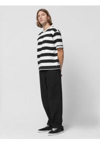 outhorn - T-shirt oversize w paski męski - czarno-biały. Kolor: biały, wielokolorowy, czarny. Materiał: materiał, bawełna, dzianina. Wzór: paski #5