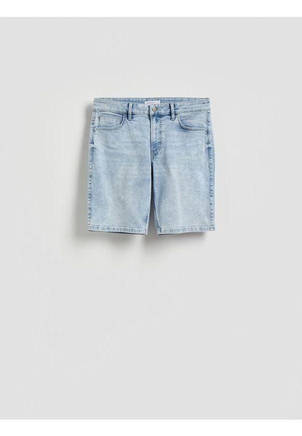 Reserved - Jeansowe szorty slim fit - niebieski. Kolor: niebieski. Materiał: jeans