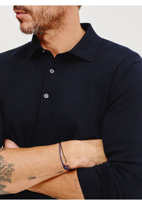 Pako Lorente - PAKO LORENTE – Sweter polo w kolorze granatowym. Okazja: na co dzień. Typ kołnierza: polo. Kolor: niebieski, czarny. Materiał: poliester, wiskoza. Sezon: wiosna. Styl: casual