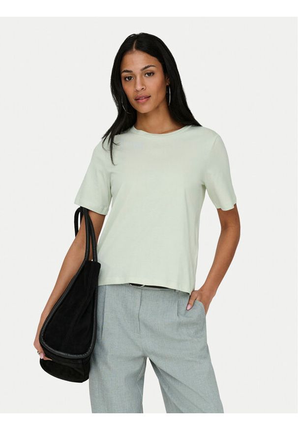 only - ONLY T-Shirt 15270390 Zielony Regular Fit. Kolor: zielony. Materiał: bawełna