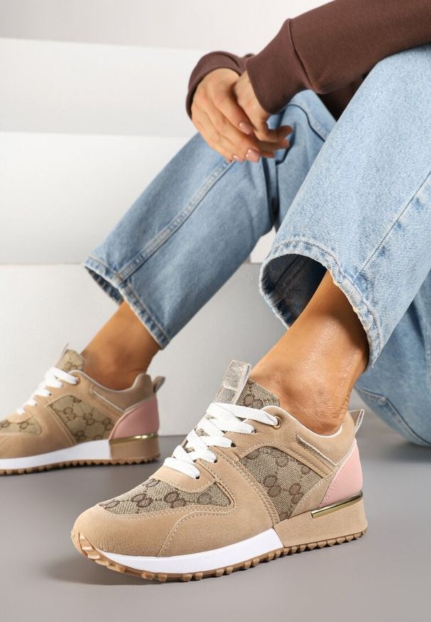 Born2be - Beżowo-Różowe Sneakersy z Ozdobną Materiałową Wstawką Fanirsa. Okazja: na co dzień. Kolor: beżowy. Materiał: materiał. Obcas: na płaskiej podeszwie