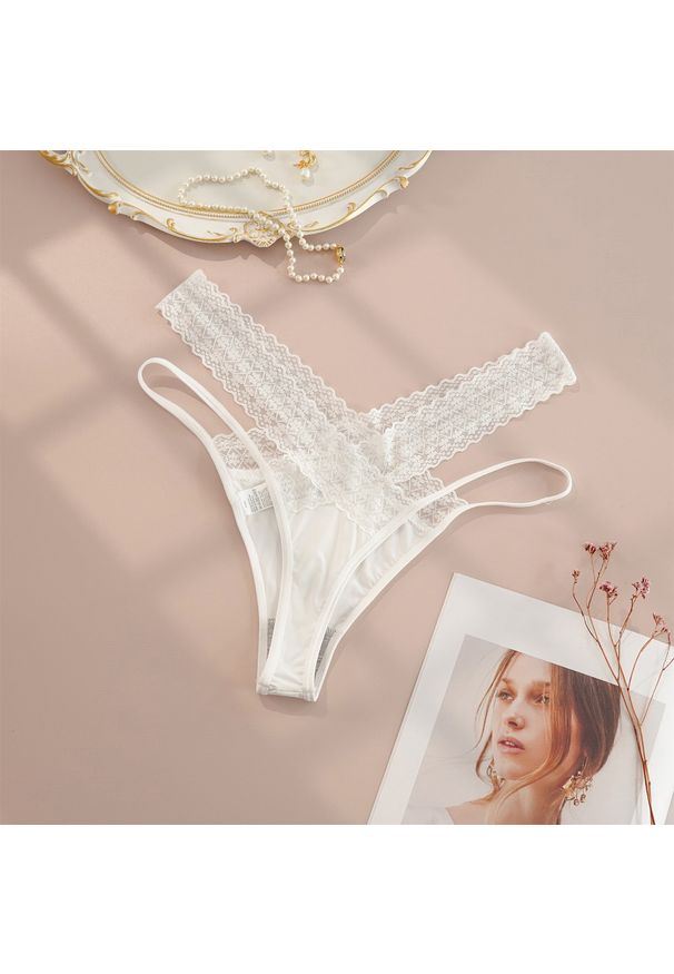 Intica - Majtki z koronką dla kobiet Imran. Kolor: biały. Materiał: koronka. Wzór: koronka