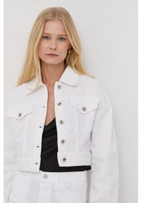 Patrizia Pepe kurtka jeansowa damska kolor biały przejściowa. Okazja: na co dzień. Kolor: biały. Materiał: jeans. Wzór: gładki. Styl: casual
