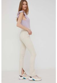 Answear Lab jeansy Premium Denim damskie high waist. Stan: podwyższony. Kolor: beżowy. Styl: wakacyjny
