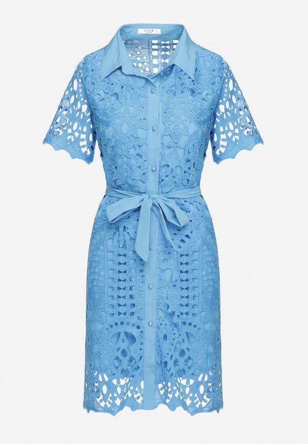 Born2be - Niebieska Ażurowa Sukienka Koszulowa Midi z Wiązanym Paskiem Pamy. Kolor: niebieski. Materiał: materiał, koronka. Długość rękawa: krótki rękaw. Wzór: ażurowy. Typ sukienki: koszulowe. Styl: klasyczny. Długość: midi