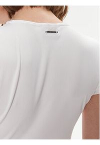 Calvin Klein Sukienka letnia Q-Nova K20K206537 Biały Slim Fit. Kolor: biały. Materiał: syntetyk. Sezon: lato #4