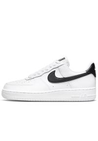 Buty damskie Nike Air Force 1 '07 DD8959-103 - białe. Kolor: biały. Materiał: guma, skóra, syntetyk. Szerokość cholewki: normalna. Sezon: lato. Model: Nike Air Force. Sport: koszykówka