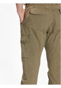 INDICODE Spodnie materiałowe Umut 60-320 Zielony Regular Fit. Kolor: zielony. Materiał: bawełna
