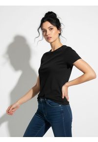 Sinsay - Koszulka - czarny. Kolor: czarny. Materiał: bawełna. Długość rękawa: krótki rękaw. Długość: krótkie #1