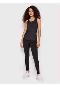 Nike Koszulka techniczna Dri-FIT One DD0623 Czarny Slim Fit. Kolor: czarny. Materiał: syntetyk. Technologia: Dri-Fit (Nike)