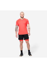 DOMYOS - Koszulka fitness męska Domyos krótki rękaw. Kolor: czarny, pomarańczowy, wielokolorowy. Materiał: materiał. Długość rękawa: krótki rękaw. Długość: krótkie. Sport: fitness