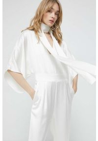 Hugo - HUGO kombinezon kolor biały z dekoltem w szpic. Okazja: na co dzień. Kolor: biały. Materiał: tkanina, poliester. Długość rękawa: krótki rękaw. Długość: krótkie. Styl: casual #5