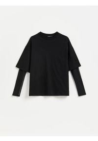 Reserved - Longsleeve oversize - czarny. Kolor: czarny. Materiał: bawełna. Długość rękawa: długi rękaw #1