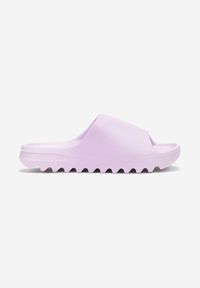Born2be - Fioletowe Piankowe Klapki na Podeszwie z Wycięciami Ferietta. Okazja: na co dzień. Kolor: fioletowy. Sezon: lato. Styl: casual #5