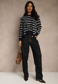 Renee - Granatowy Kardigan z Dodatkiem Wełny Zdobiony Wzorem w Paski i Narzutką Fedira. Okazja: na co dzień. Kolor: niebieski. Materiał: wełna. Długość: krótkie. Wzór: paski, aplikacja. Styl: casual, klasyczny #5