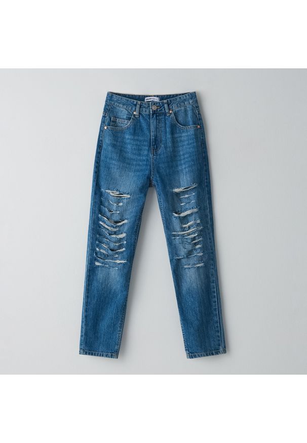 Cropp - Mom jeans z przetarciami - Niebieski. Kolor: niebieski