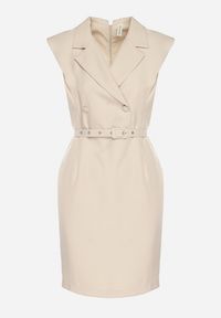 Born2be - Beżowa Dopasowana Sukienka Ozdobiona Paskiem z Klamrą Nandelli. Okazja: na spotkanie biznesowe. Typ kołnierza: dekolt w kształcie V. Kolor: beżowy. Wzór: aplikacja. Typ sukienki: dopasowane. Styl: biznesowy #3