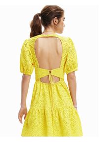 Desigual Sukienka codzienna Limon 23SWVW85 Żółty Regular Fit. Okazja: na co dzień. Kolor: żółty. Materiał: bawełna. Typ sukienki: proste. Styl: casual