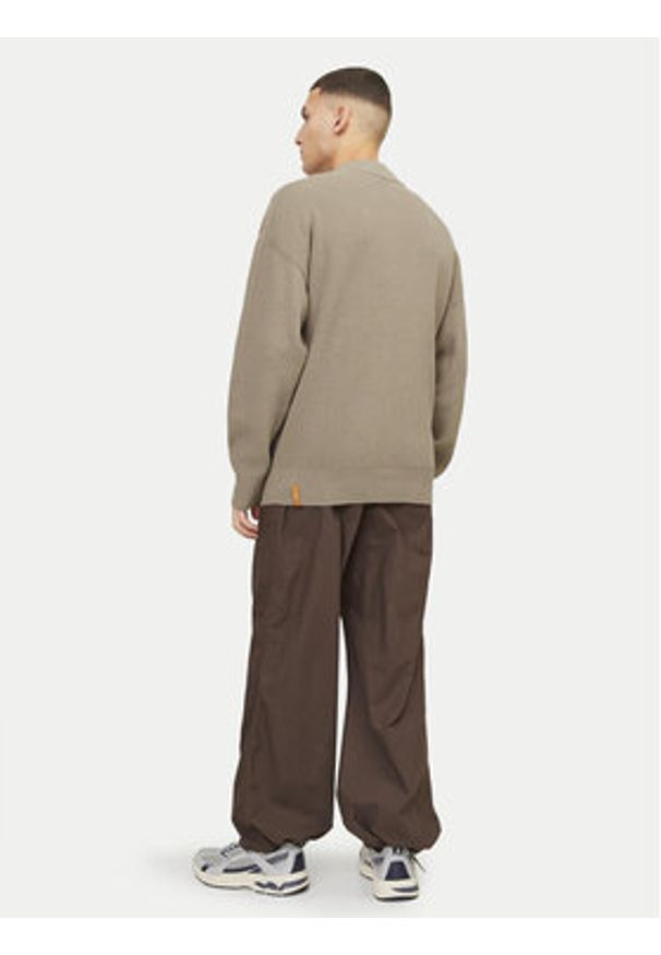 Jack & Jones - Jack&Jones Sweter 12260041 Beżowy Relaxed Fit. Kolor: beżowy. Materiał: bawełna