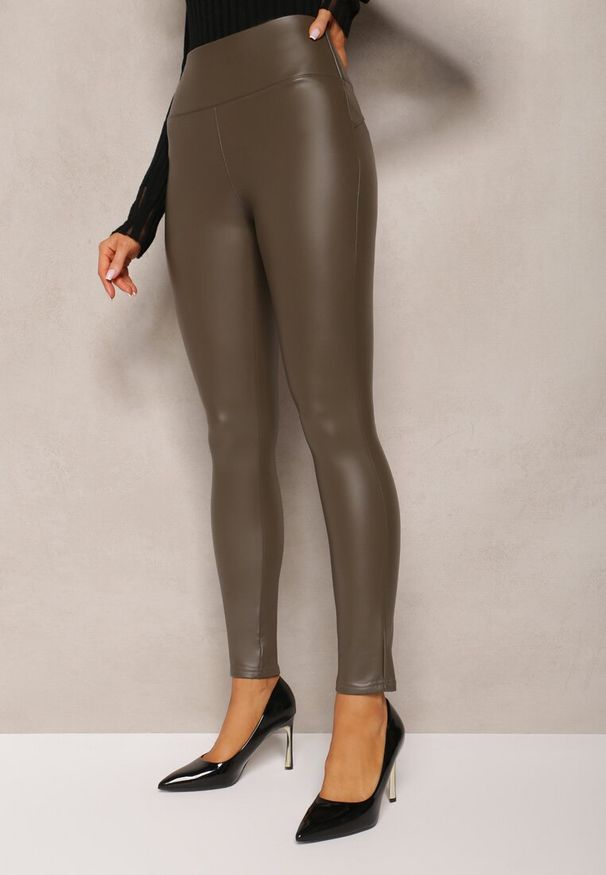 Renee - Ciemnozielone Ocieplane Legginsy z Imitacji Skóry Prasata. Kolor: zielony. Materiał: polar