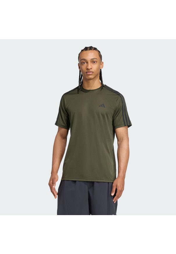 Adidas - Train Essentials 3-Stripes Training Tee. Kolor: wielokolorowy, zielony, czarny. Materiał: materiał. Sport: fitness