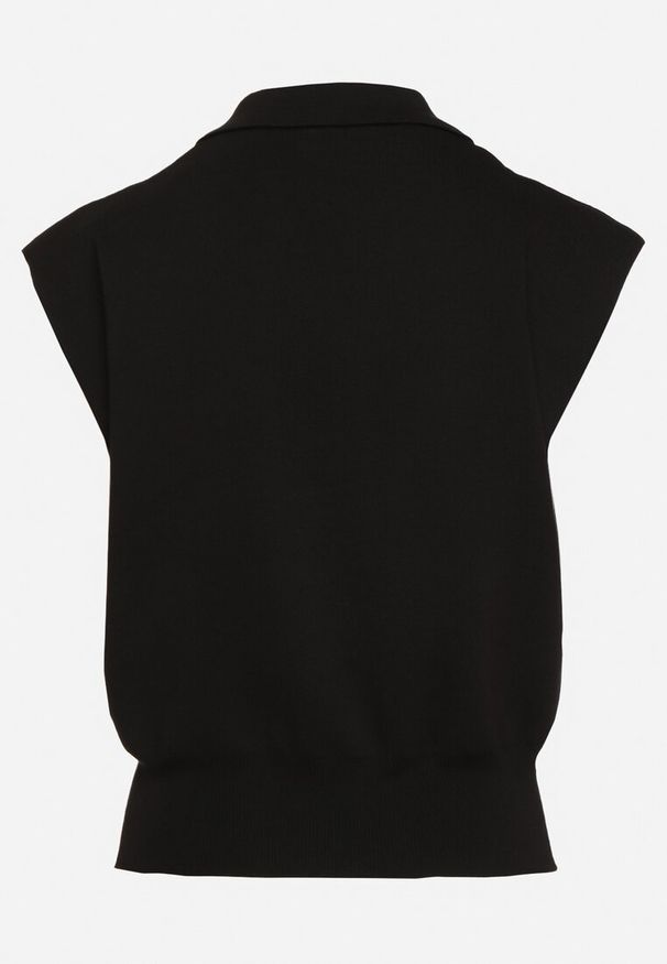 Born2be - Czarna Bluzka Kamizelka z Kołnierzykiem Polo i Podkreślonymi Ramionami Naledia. Okazja: na co dzień, na spotkanie biznesowe, do pracy. Typ kołnierza: polo. Kolor: czarny. Materiał: jeans. Styl: biznesowy, casual, klasyczny