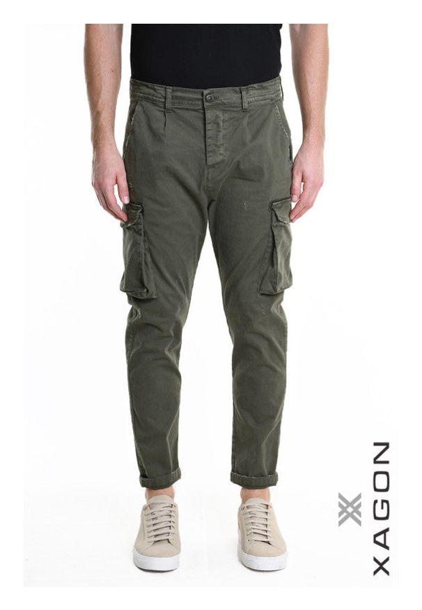 Xagon Man Spodnie | A2503 2CR4076 | Mężczyzna | Zielony. Okazja: na co dzień. Kolor: zielony. Materiał: elastan, bawełna. Styl: vintage, casual