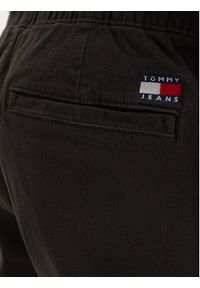 Tommy Jeans Spodnie dresowe TJM DM0DM23122 Czarny Regular Fit. Kolor: czarny. Materiał: bawełna #4
