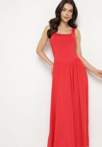 Born2be - Czerwona Sukienka z Wiskozą o Rozkloszowanym Kroju z Kwadratowym Dekoltem Tilvia. Okazja: na co dzień. Typ kołnierza: dekolt kwadratowy. Kolor: czerwony. Materiał: wiskoza. Długość rękawa: na ramiączkach. Sezon: lato. Styl: casual #3