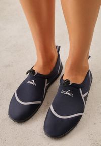 Born2be - Granatowe Elastyczne Buty Sportowe do Wody Ralvie. Okazja: na plażę. Kolor: niebieski. Materiał: len, bawełna. Sezon: lato #7